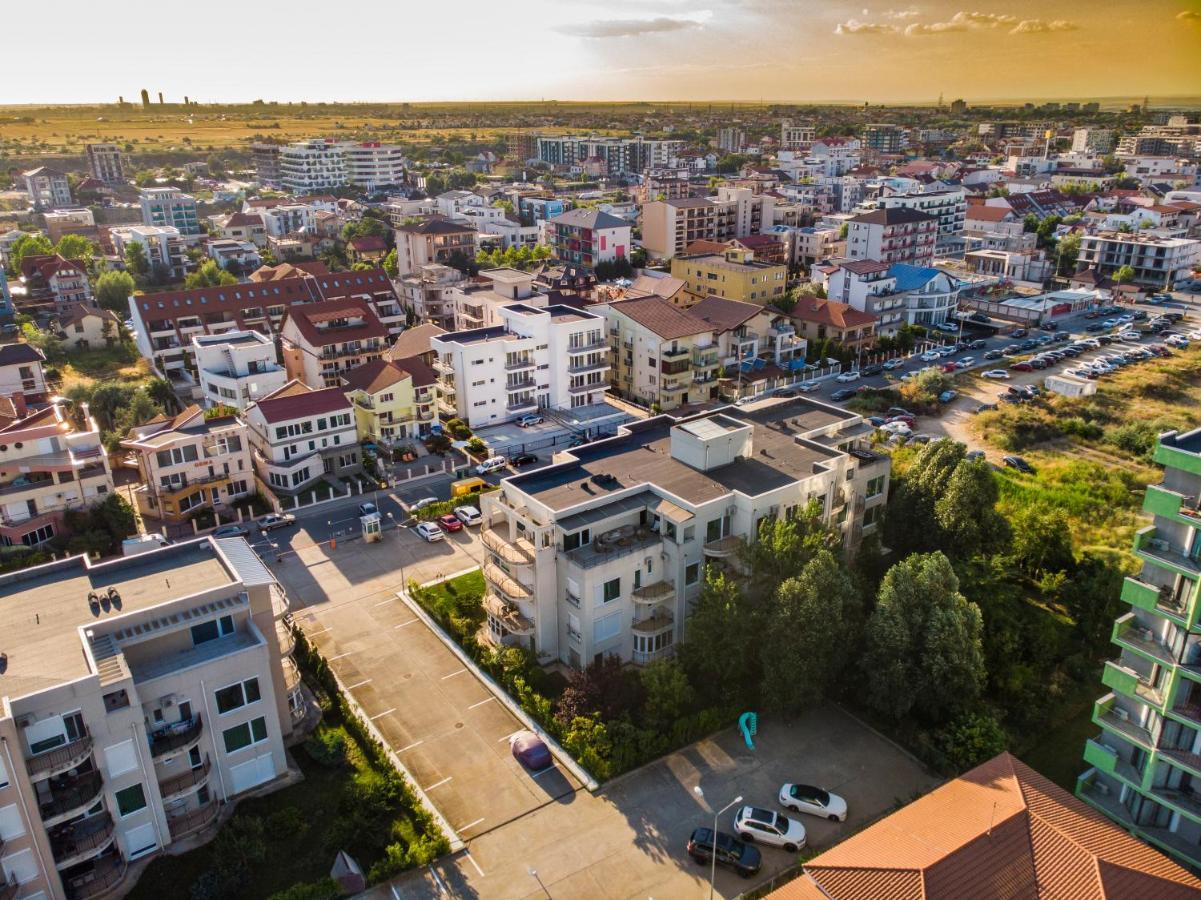 Ono Aparthotel Năvodari Zewnętrze zdjęcie